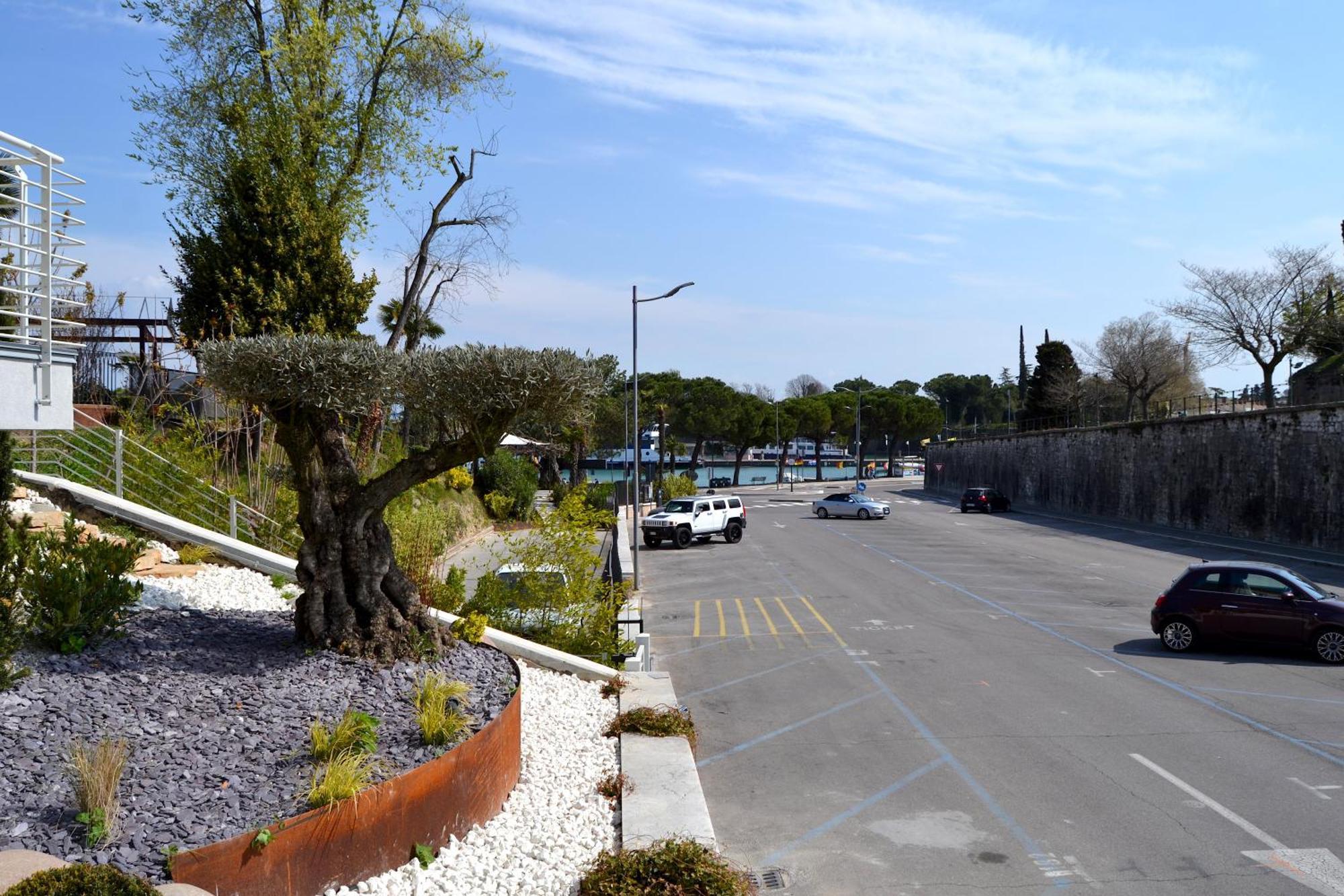 Aura Mura Peschiera del Garda Exteriör bild