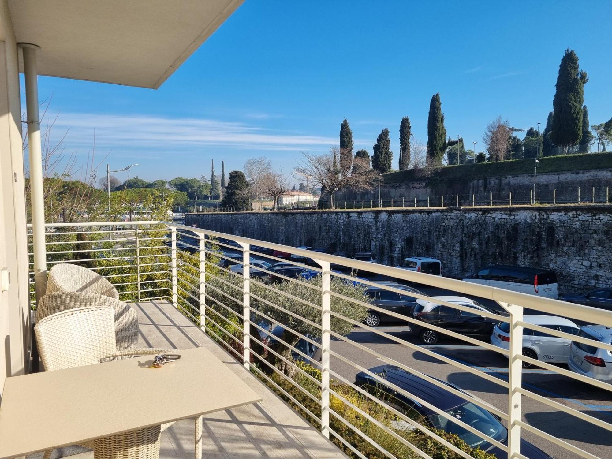 Aura Mura Peschiera del Garda Exteriör bild